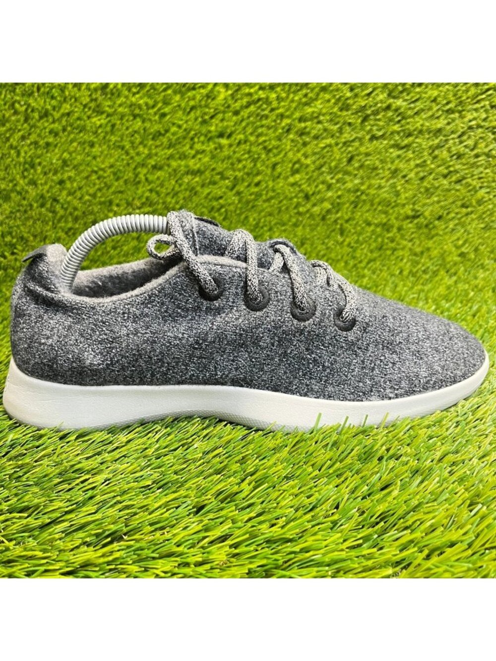 Allbirds Wool Runners Mens Size 10 Gray‎ White Casual Walking Shoes Sneakers